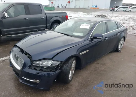 2017 Jaguar Xj Xjl Portfolio z USA, uszkodzony, nr VIN SAJWJ2GD0H8W03928